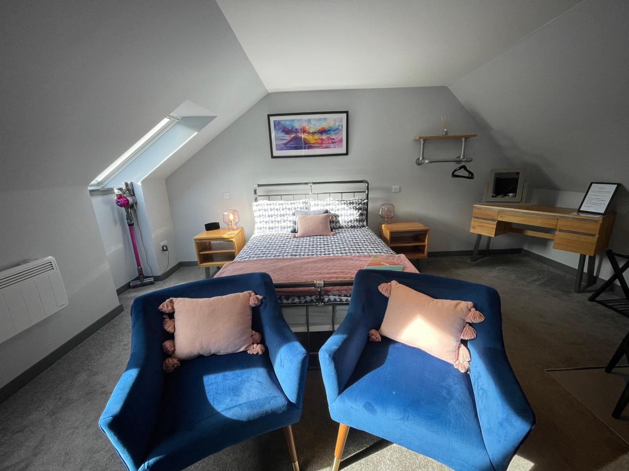 Riverside Apartments Kilmaluag Экстерьер фото